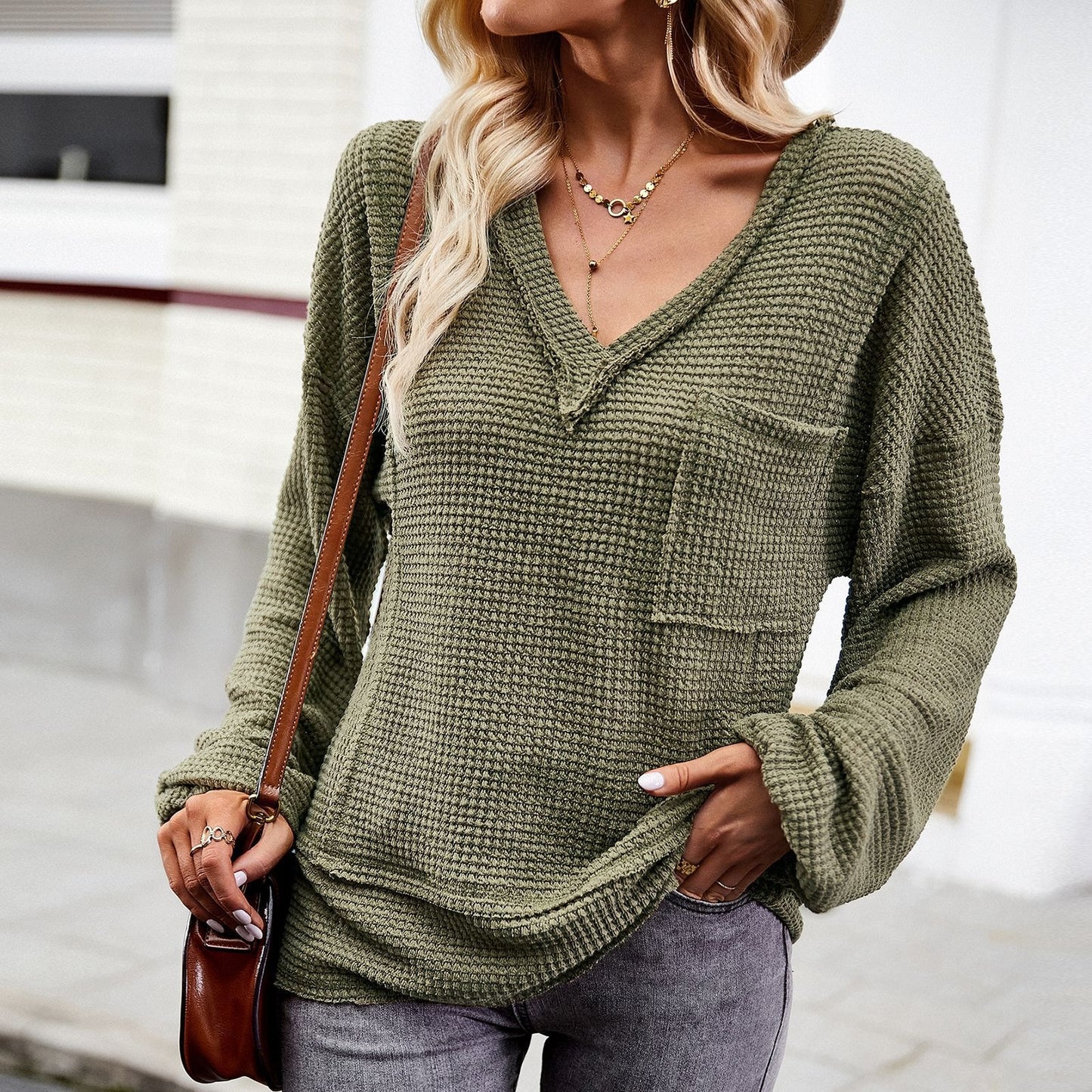 Solid color knitted shirt women's V-neck long sleeved top