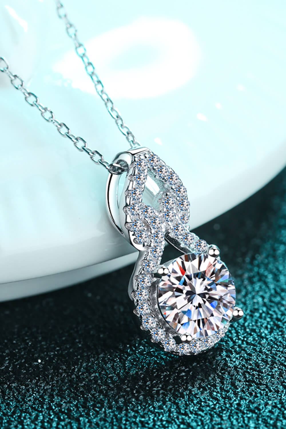 Jewelry 1 Carat Moissanite Pendant Necklace